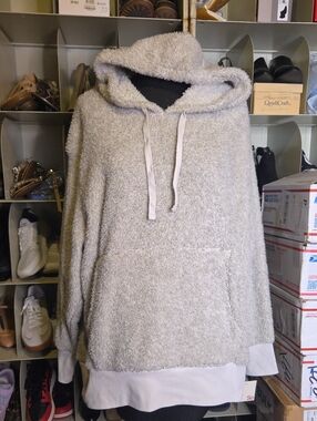 SO Plush Hooded Pullover Sweatshirt - Light Gray